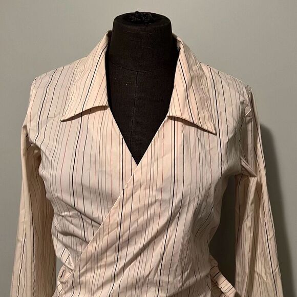 LOB Collection Women's Cream Long Sleeve Striped Wrap Blouse Size Medium - Picture 3 of 10